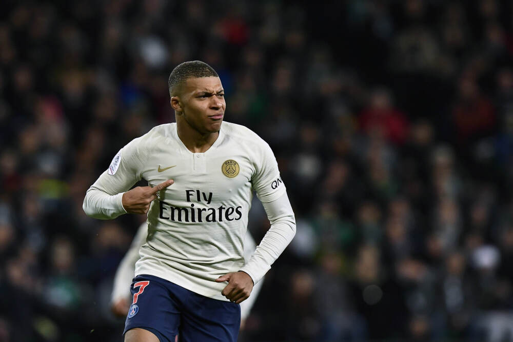 天融信李雪莹：完善网络安全、新能源、空天技术、量子科技等行业人才培养政策